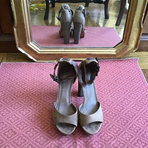 Diesel Distressed Leather Ankle Strap Sandals Sz 7 - Picture 14 of 14